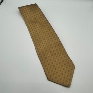 Kenneth Cole New York Mens Gold Silk Geometric Medallion Necktie Made in USA